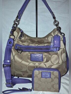 Coach Poppy Hobo Bag And Wallet Set